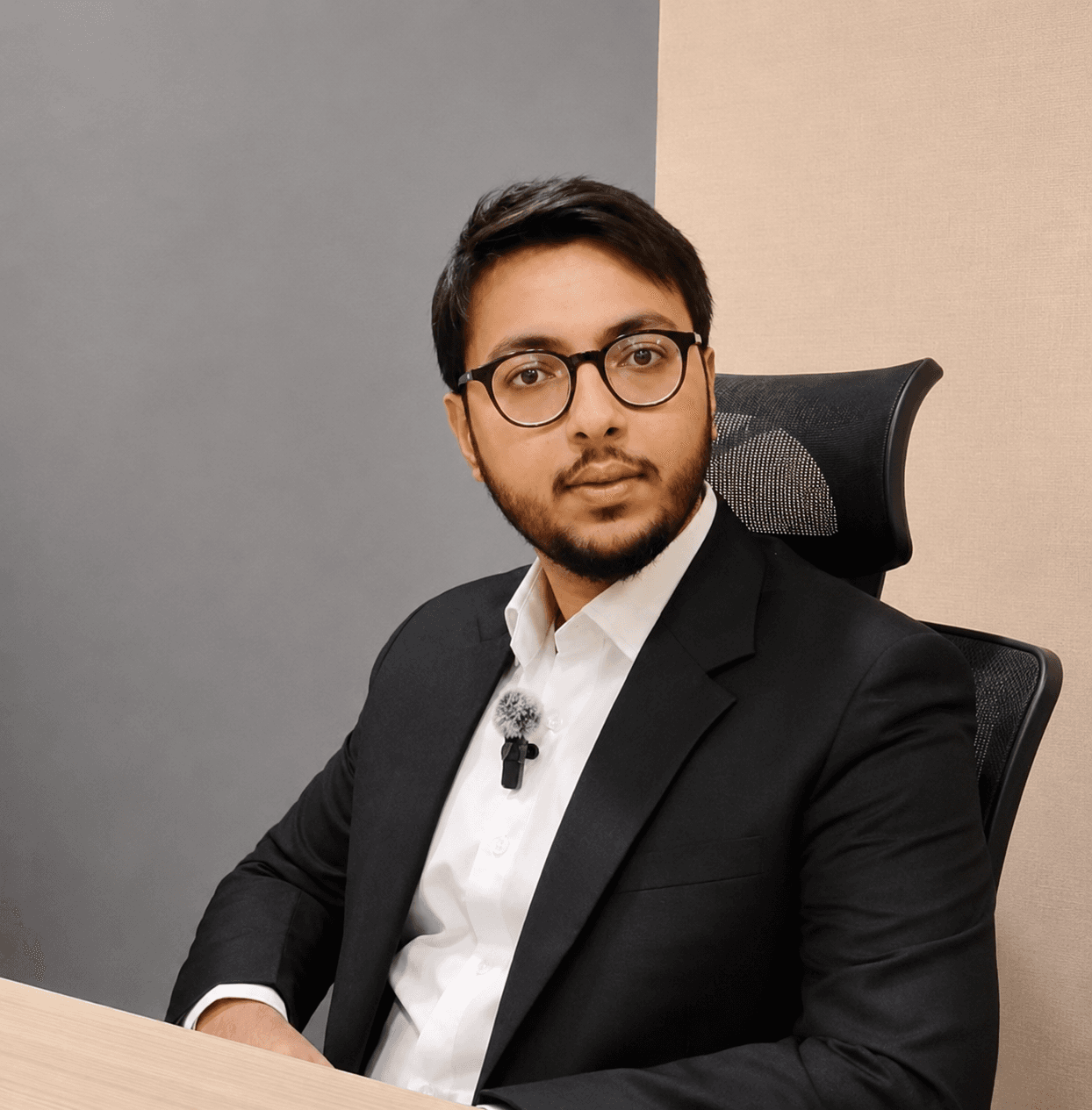 Shabbir Kamal at work
